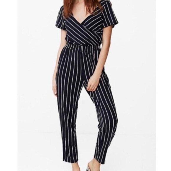 Express Black & White Pin Striped Jumpsuit | size MEDIUM - Picture 1 of 9